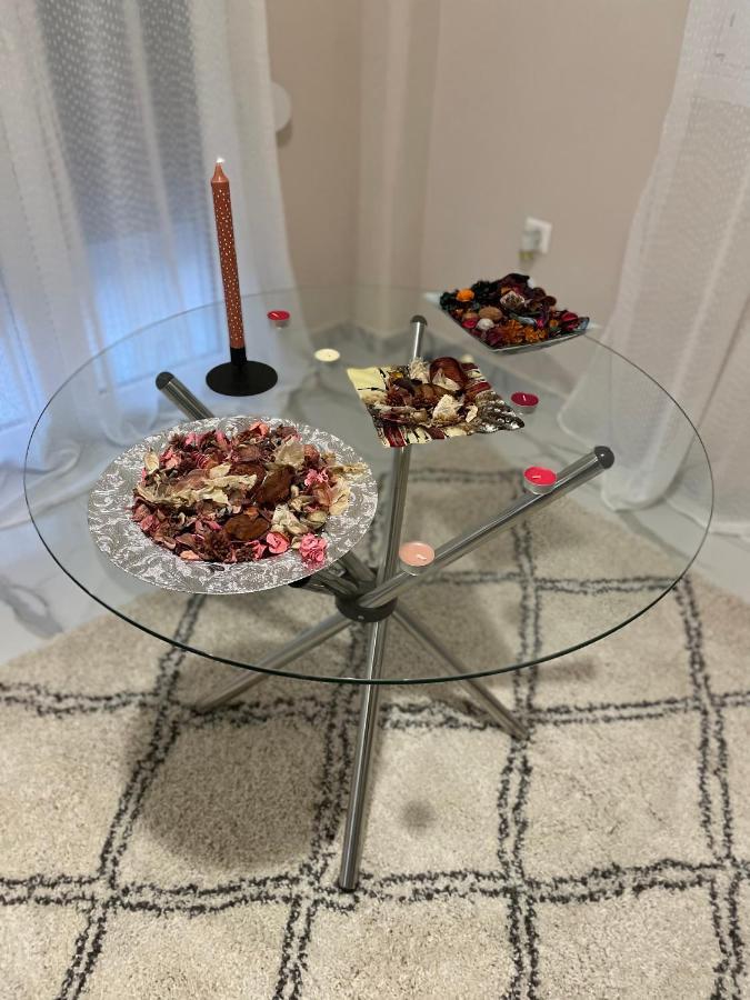 Home Nadia Corinth Ngoại thất bức ảnh