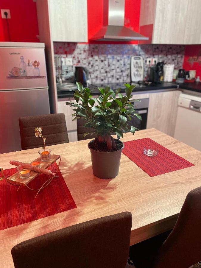 Home Nadia Corinth Ngoại thất bức ảnh